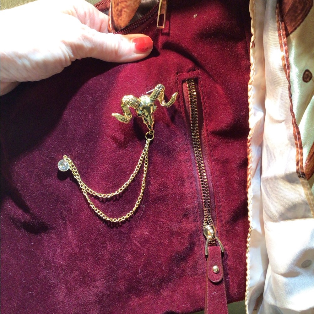 NEW! Upcycled Ruxpinsrags Elegant Burgundy Women's Bag with Scarf Accent - Picture 2 of 4